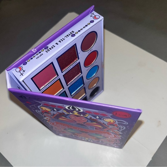 New J.Cat New Eye Shadow Pallete - Picture 3 of 4